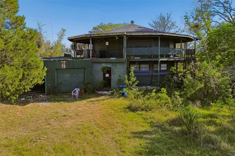 10501 PINE ISLAND DRIVE Weeki Wachee, FL 34607