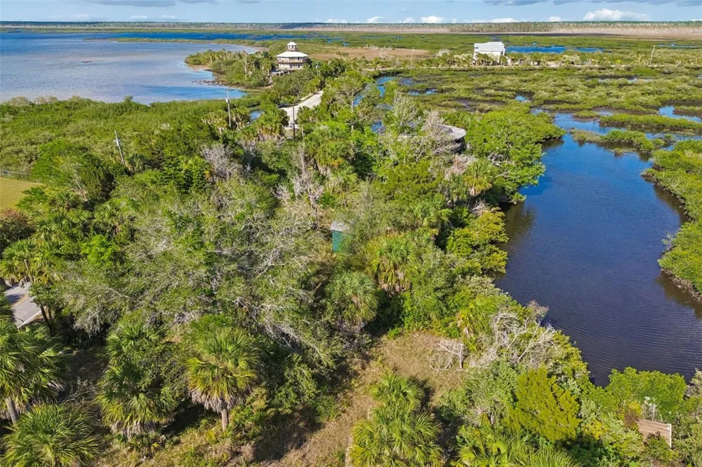 10501 PINE ISLAND DRIVE Weeki Wachee, FL 34607