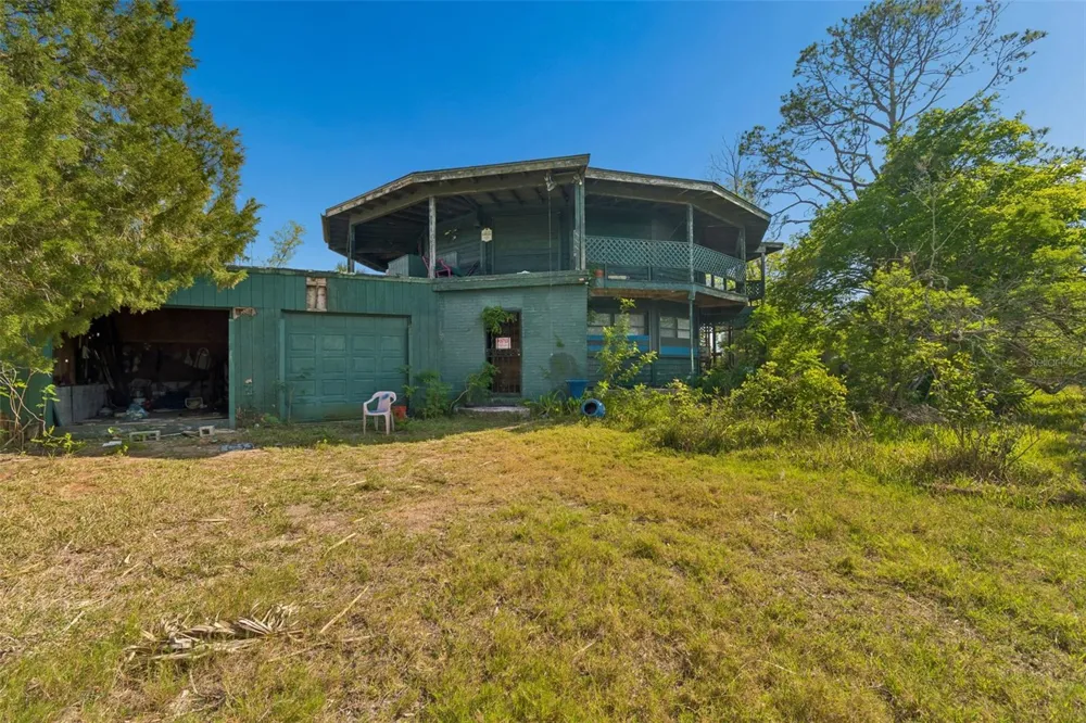 10501 PINE ISLAND DRIVE Weeki Wachee, FL 34607