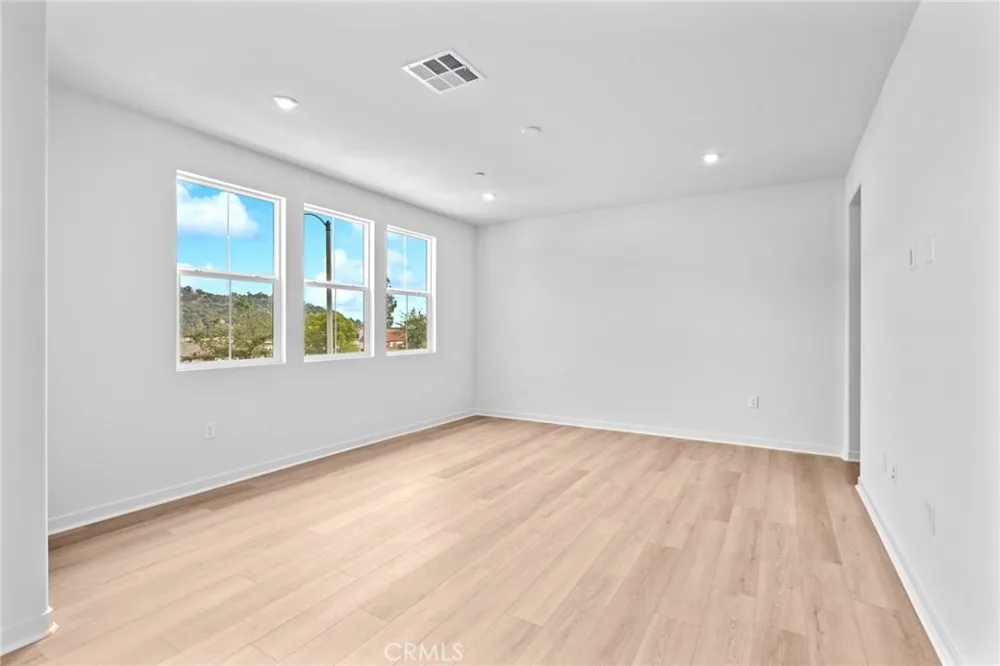 731 E Route 66 Glendora, CA 91740
