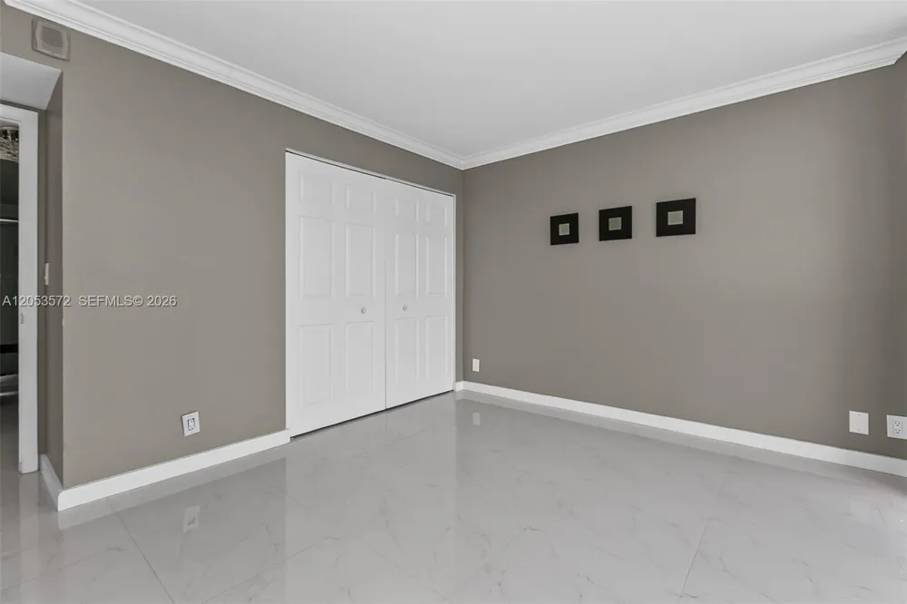 200 Leslie Dr #930 Hallandale Beach, FL 33009