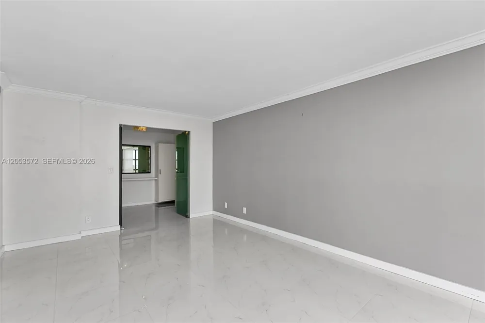 200 Leslie Dr #930 Hallandale Beach, FL 33009
