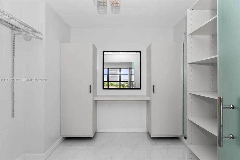 200 Leslie Dr #930 Hallandale Beach, FL 33009