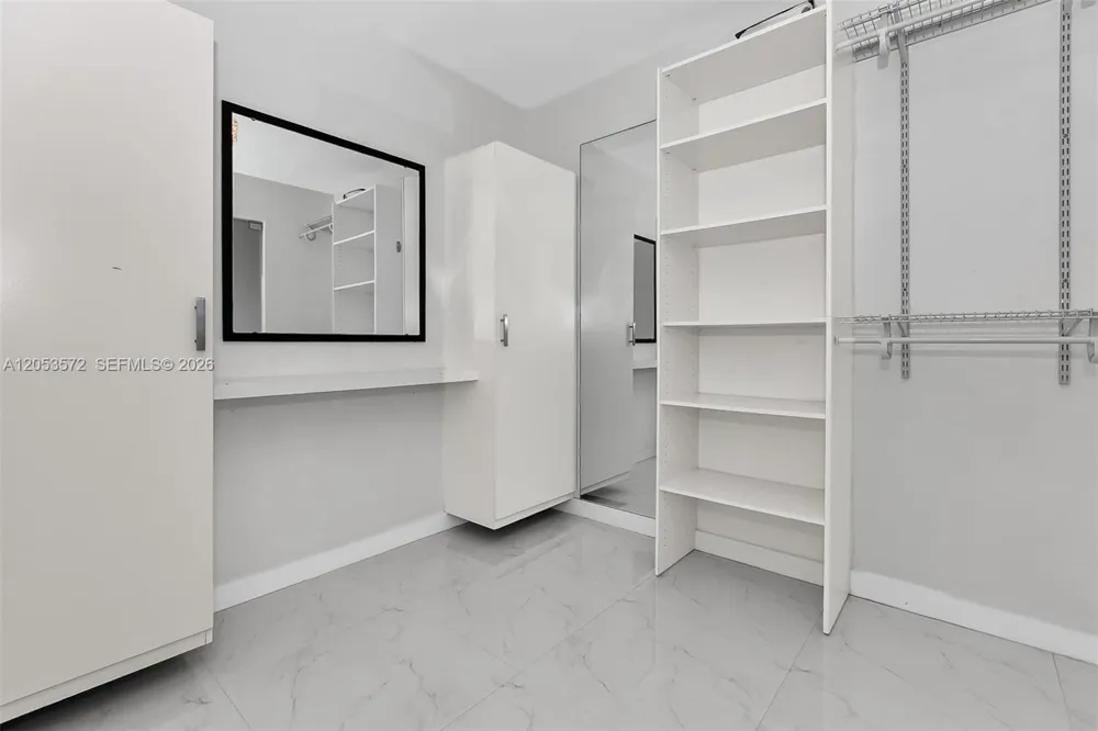 200 Leslie Dr #930 Hallandale Beach, FL 33009