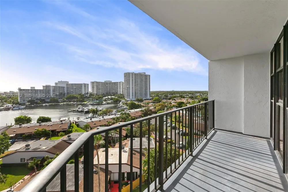 200 Leslie Dr #930 Hallandale Beach, FL 33009