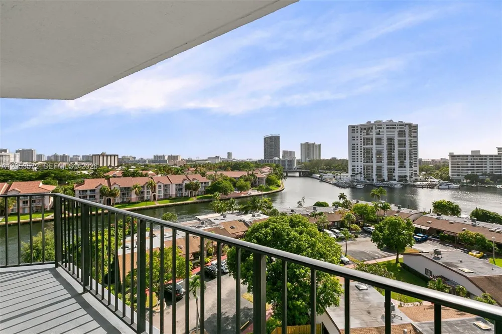 200 Leslie Dr #930 Hallandale Beach, FL 33009