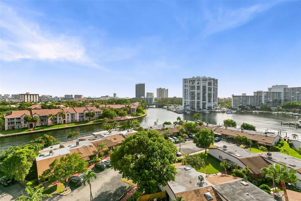 200 Leslie Dr #930 Hallandale Beach, FL 33009