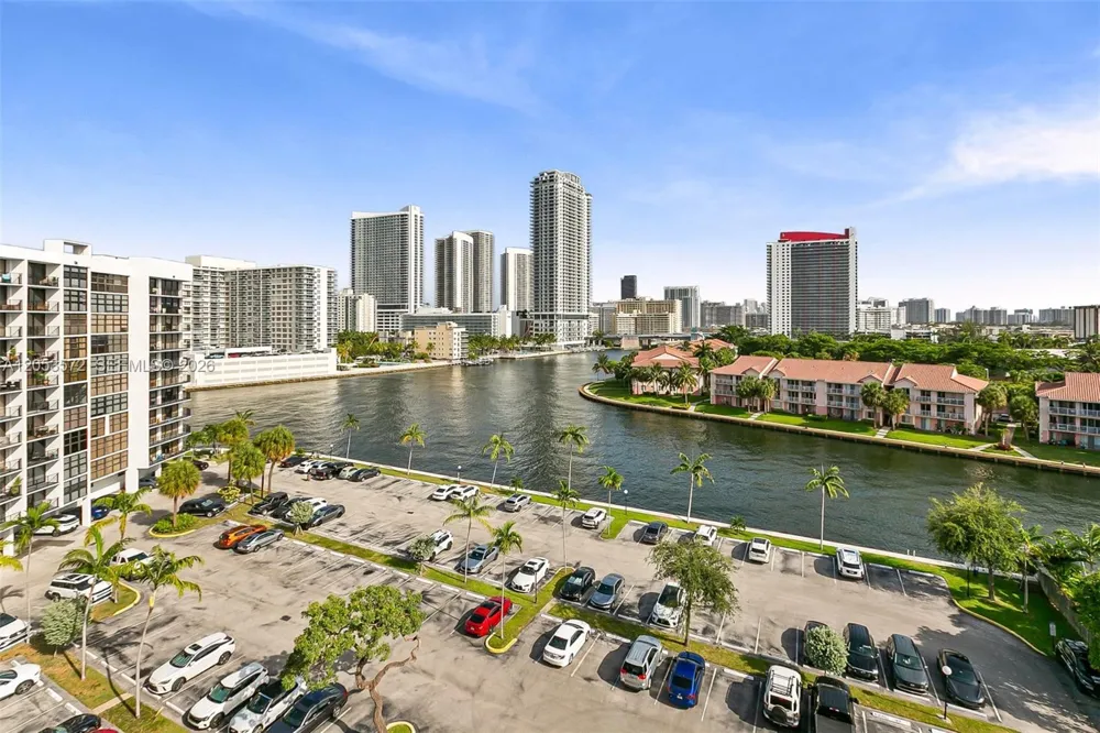 200 Leslie Dr #930 Hallandale Beach, FL 33009