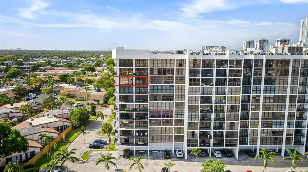 200 Leslie Dr #930 Hallandale Beach, FL 33009