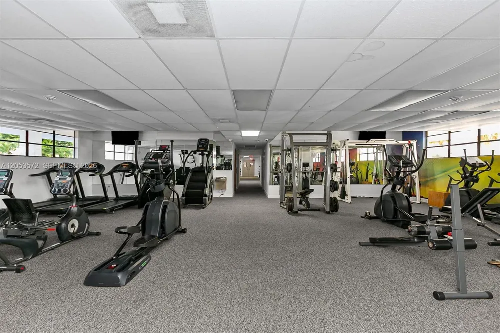200 Leslie Dr #930 Hallandale Beach, FL 33009