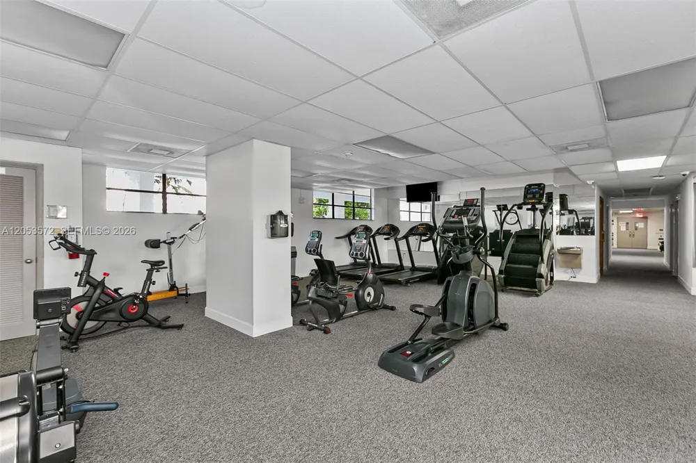 200 Leslie Dr #930 Hallandale Beach, FL 33009