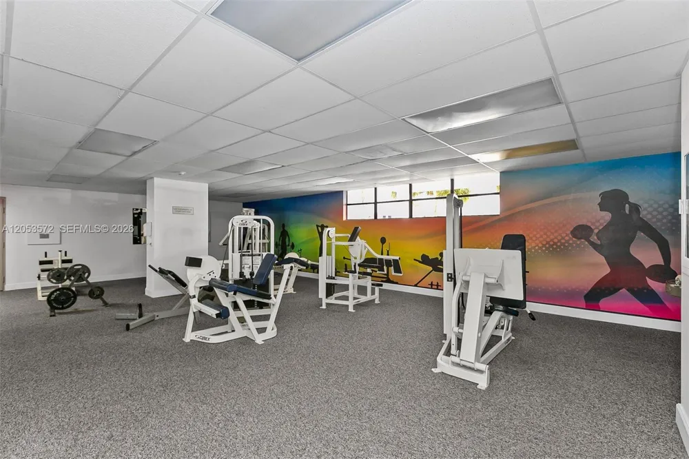 200 Leslie Dr #930 Hallandale Beach, FL 33009