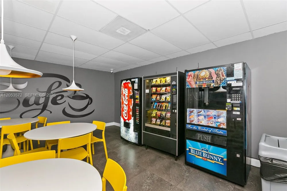 200 Leslie Dr #930 Hallandale Beach, FL 33009