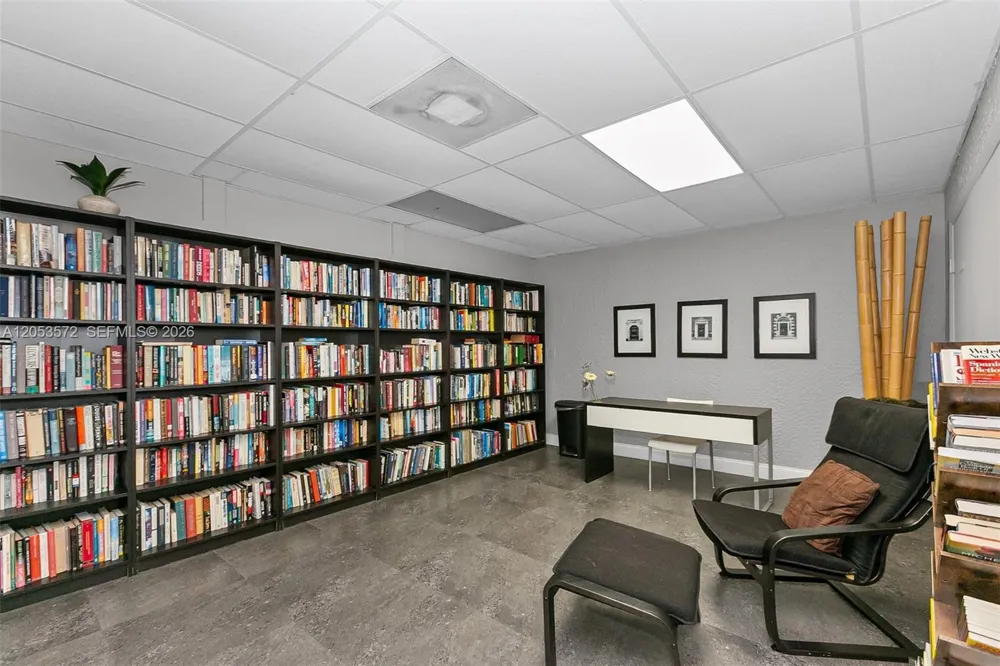 200 Leslie Dr #930 Hallandale Beach, FL 33009