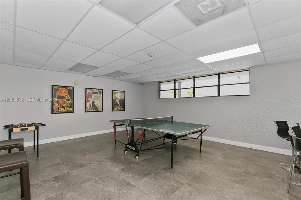 200 Leslie Dr #930 Hallandale Beach, FL 33009