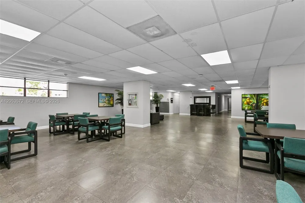 200 Leslie Dr #930 Hallandale Beach, FL 33009