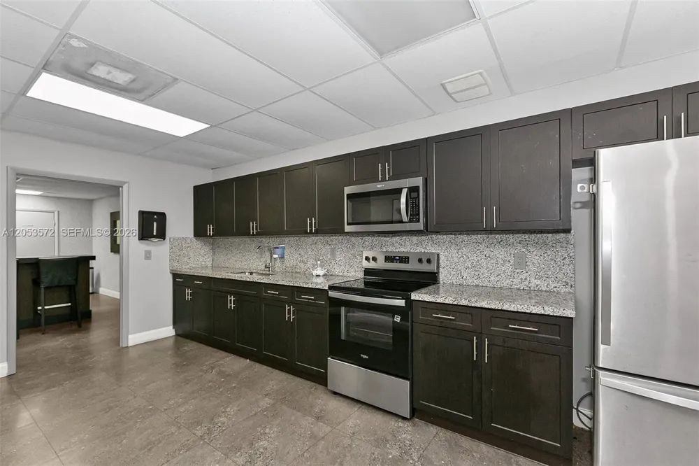 200 Leslie Dr #930 Hallandale Beach, FL 33009