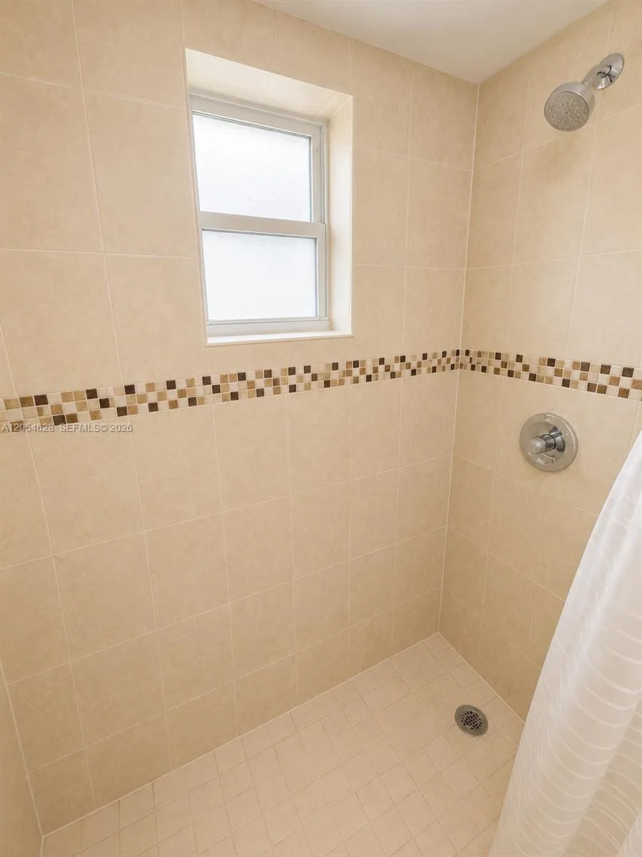 680 Miller Dr #W405 Miami Springs, FL 33166
