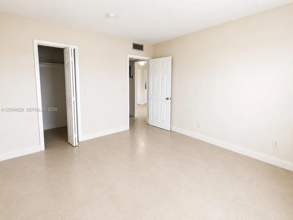 680 Miller Dr #W405 Miami Springs, FL 33166