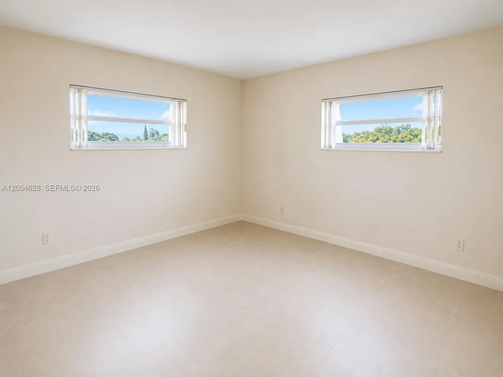 680 Miller Dr #W405 Miami Springs, FL 33166