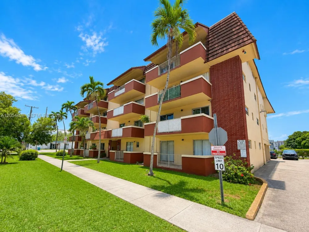 680 Miller Dr #W405 Miami Springs, FL 33166