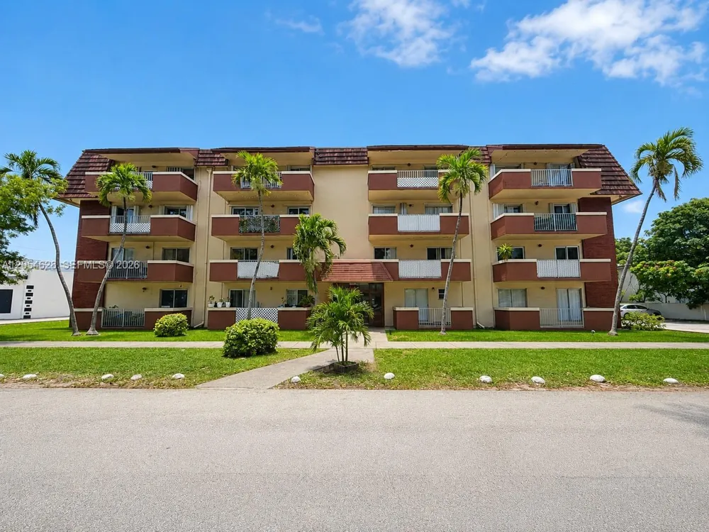 680 Miller Dr #W405 Miami Springs, FL 33166