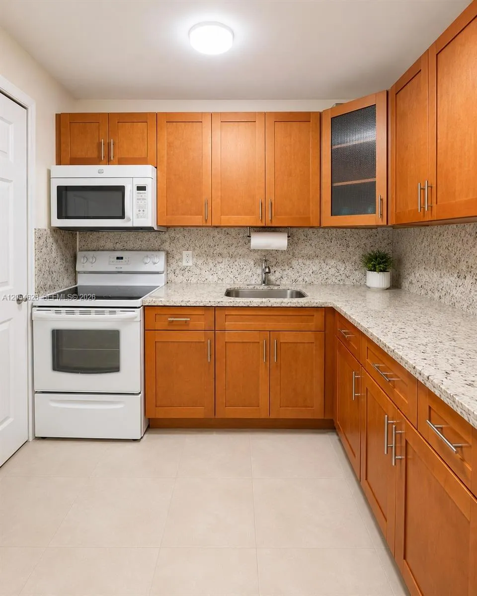 680 Miller Dr #W405 Miami Springs, FL 33166