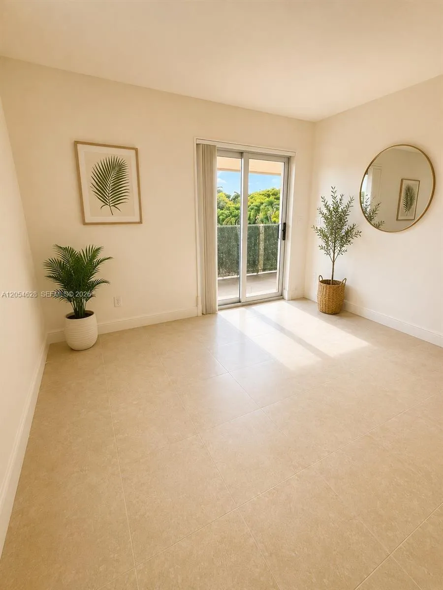 680 Miller Dr #W405 Miami Springs, FL 33166