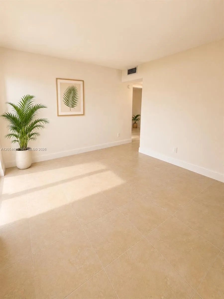 680 Miller Dr #W405 Miami Springs, FL 33166