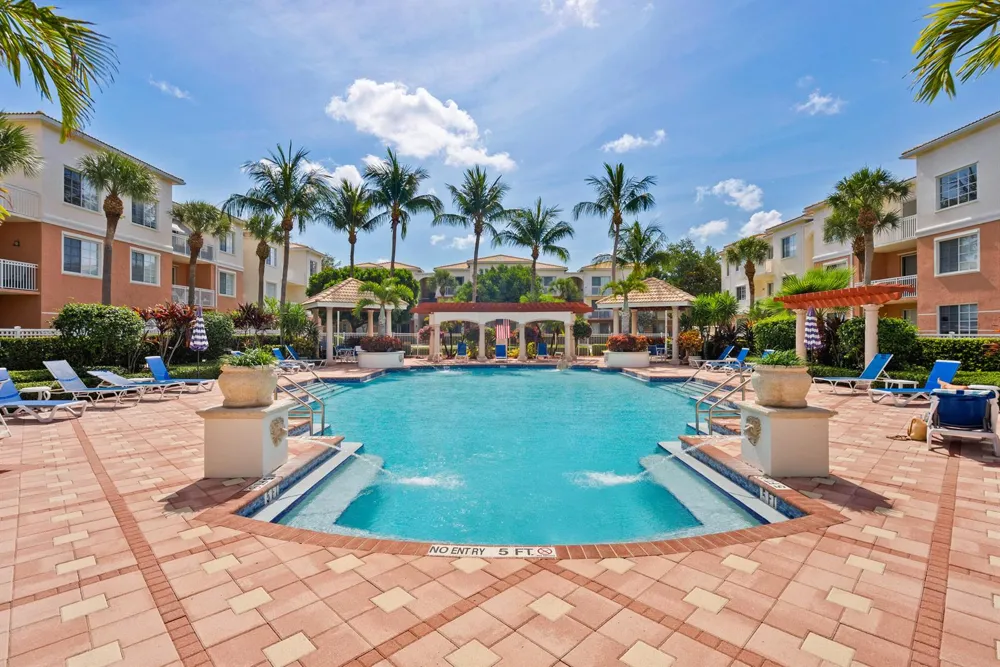 3303 Myrtlewood Circle E Palm Beach Gardens, FL 33418