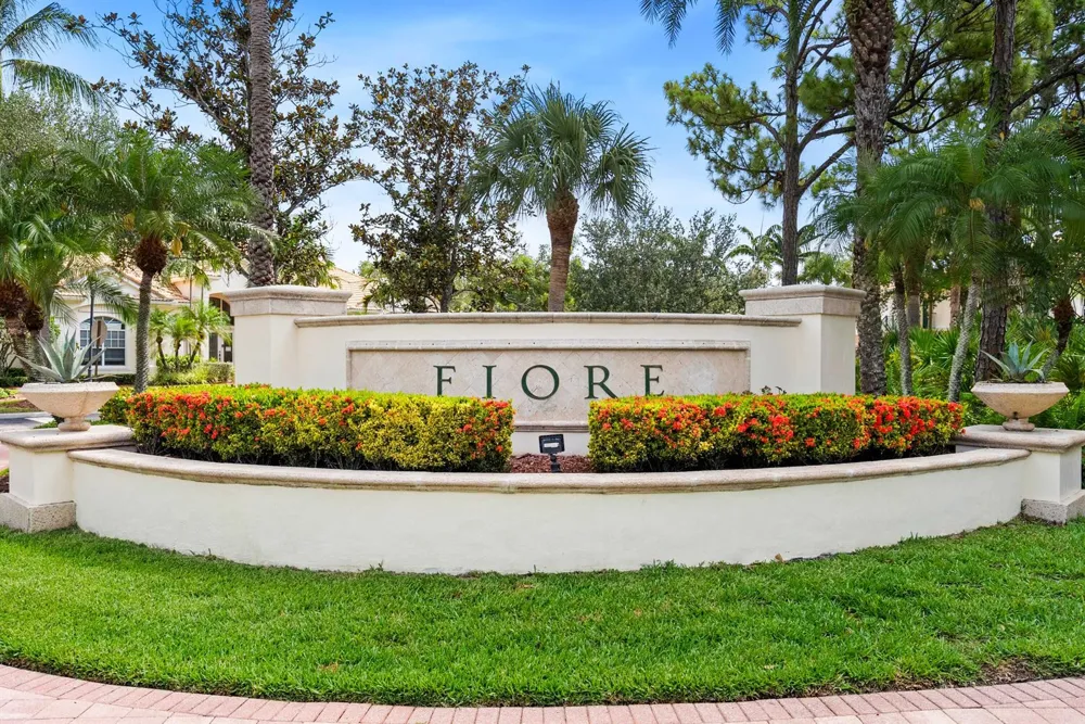3303 Myrtlewood Circle E Palm Beach Gardens, FL 33418