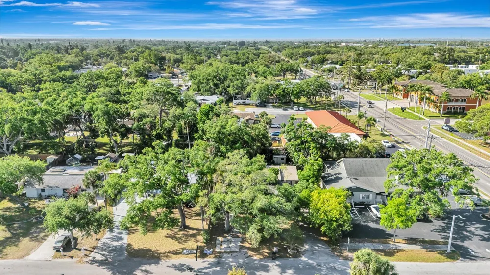 2510 51ST AVENUE TERRACE W Bradenton, FL 34207