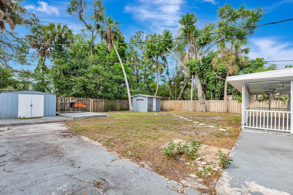 2510 51ST AVENUE TERRACE W Bradenton, FL 34207
