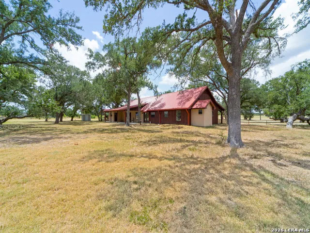 497 LUCKENBACH RD Fredericksburg, TX 78624
