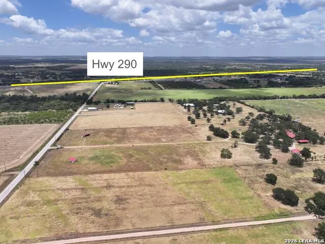 497 LUCKENBACH RD Fredericksburg, TX 78624