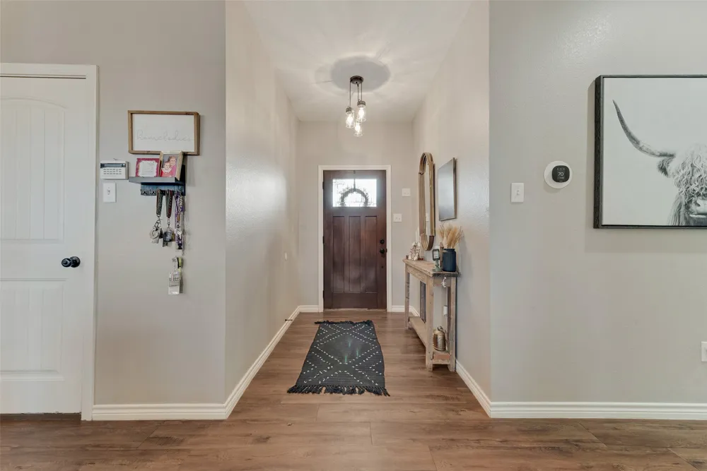 120 Horseshoe Lake Drive Edgewood, TX 75117