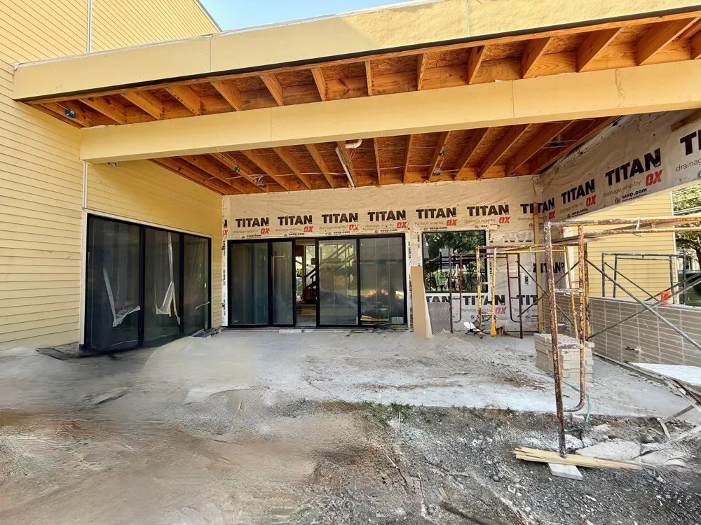 1701 Banks Street Houston, TX 77098
