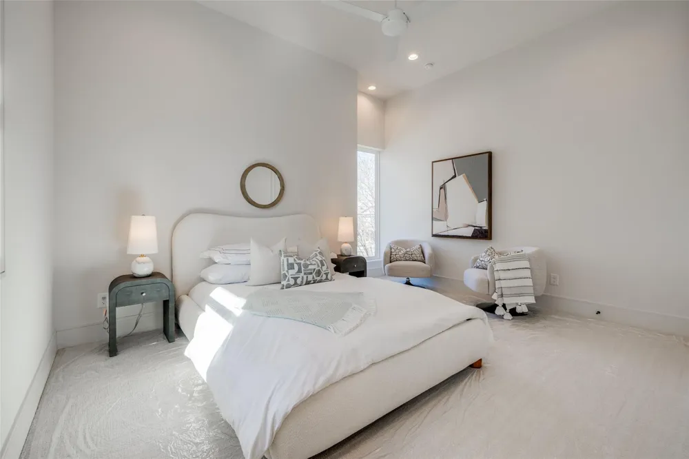 1701 Banks Street Houston, TX 77098
