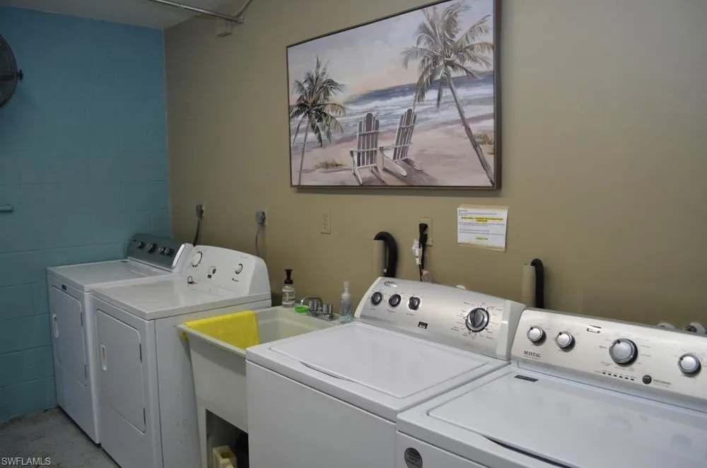 1624 Pine Valley Drive #118 Fort Myers, FL 33907
