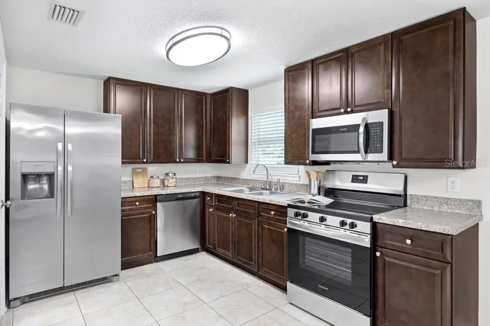 8149 JUSTIN ROAD S Jacksonville, FL 32210