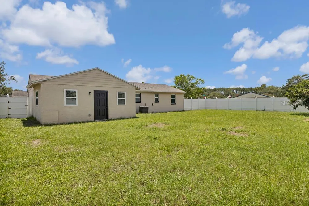 8149 JUSTIN ROAD S Jacksonville, FL 32210
