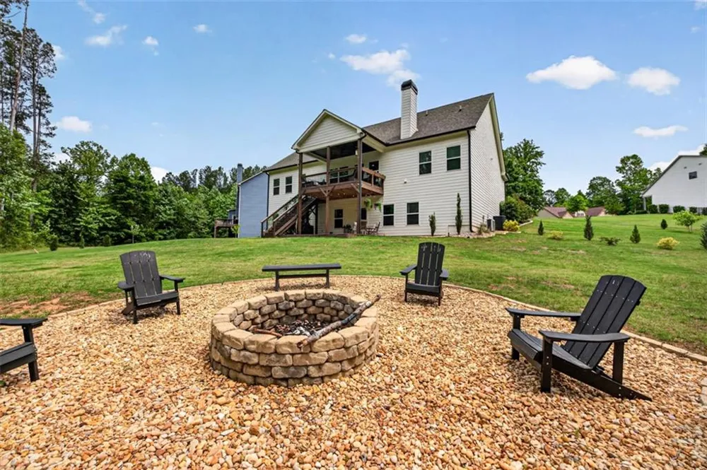 163 Hewett Road Pendergrass, GA 30567