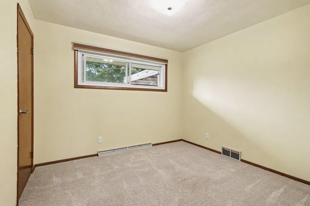 2436 Fountain Lane Stevensville, MI 49127
