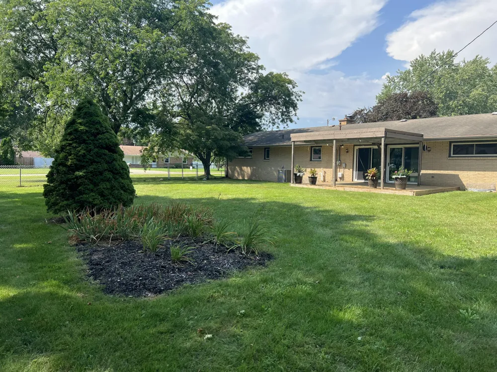 2436 Fountain Lane Stevensville, MI 49127