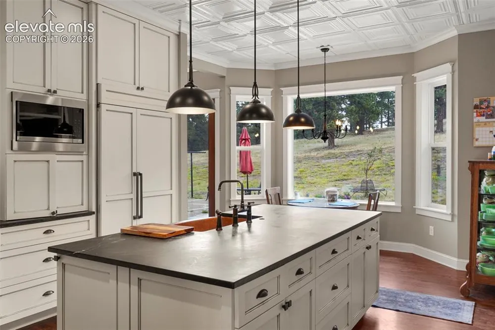 9610 S Perry Park Road Larkspur, CO 80118