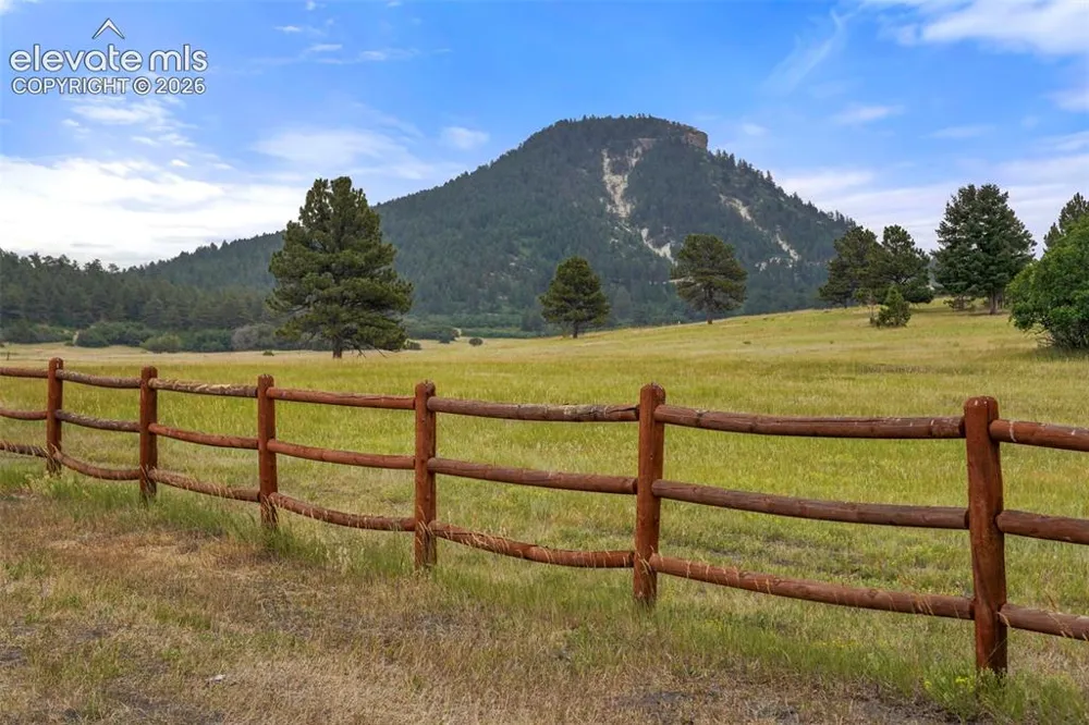 9610 S Perry Park Road Larkspur, CO 80118