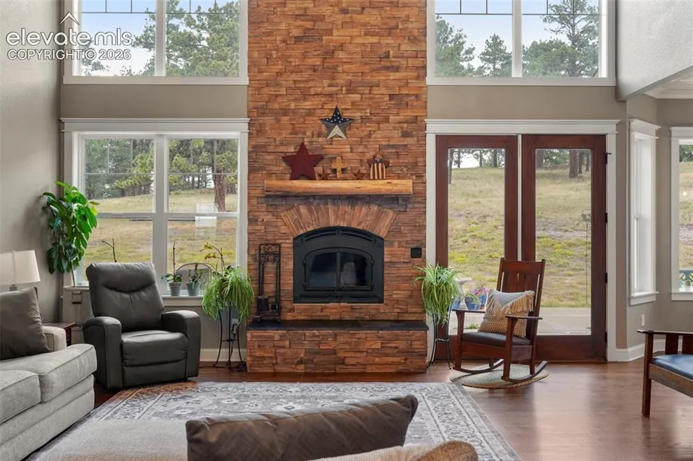 9610 S Perry Park Road Larkspur, CO 80118
