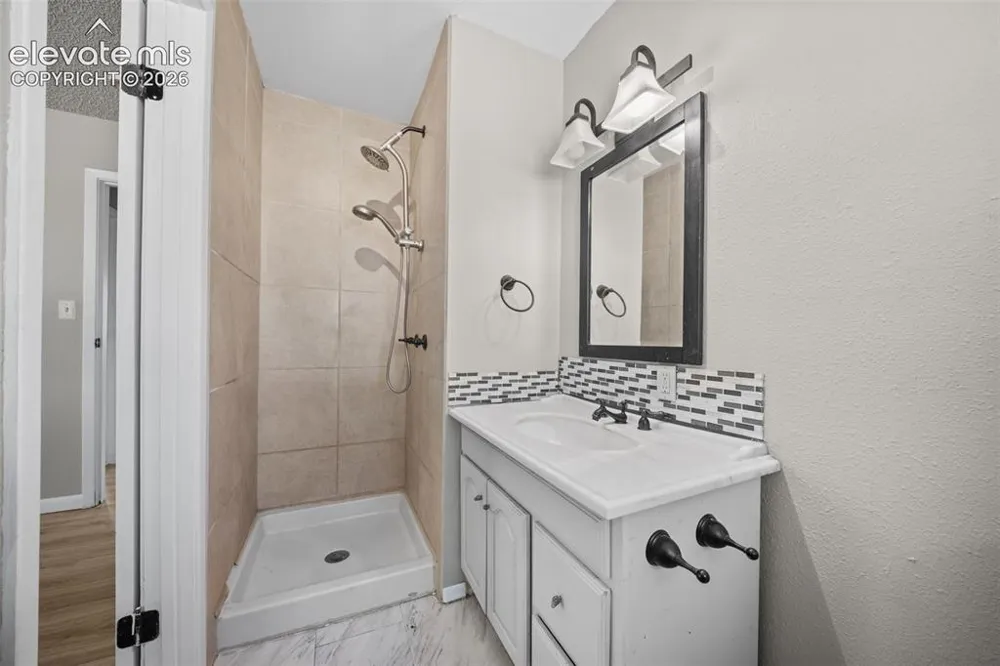 841 Plateau Drive Guffey, CO 80820