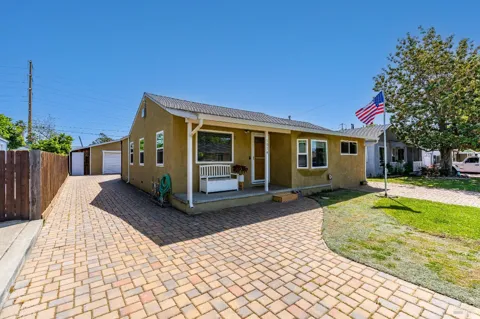 1034 Caldwell Avenue