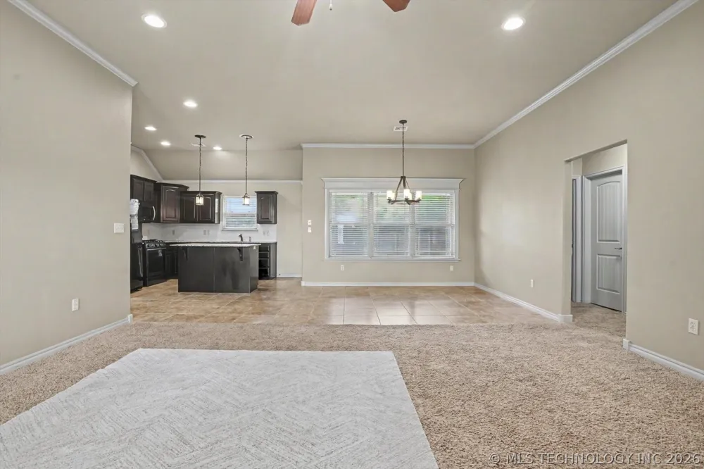 13405 S Poplar Street Glenpool, OK 74033
